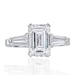 IGI 2.05 CT D-VVS2 Emerald Lab Grown Diamond Ring 14k Gold (3.23 TCW)