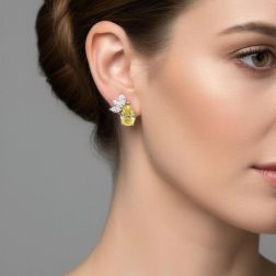 IGI 2.88 CT Pear Yellow Lab Grown Diamond Stud 18k Gold